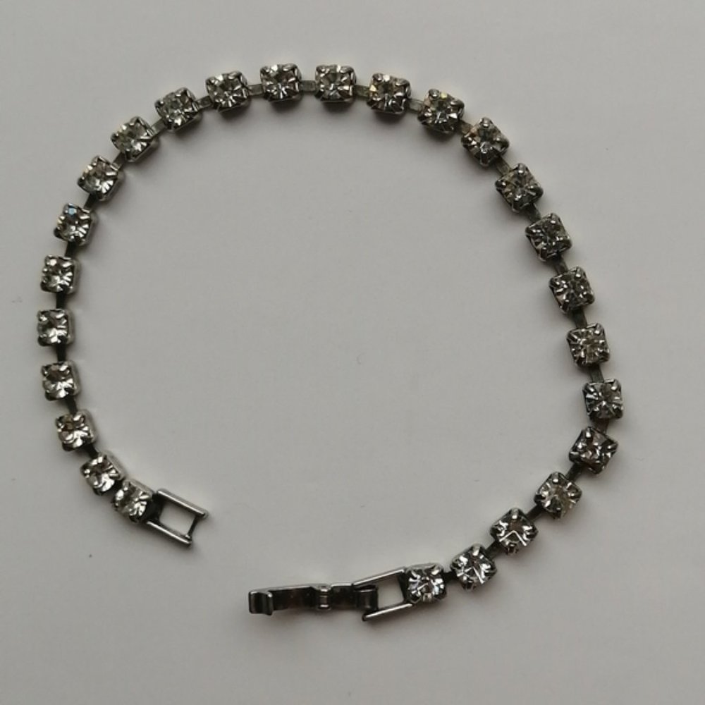 Vintage 1950s-1960s Clear Rhinestones Tennis Bracelet